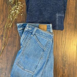 LIKE NEW American Eagle stretchy jean skirt!